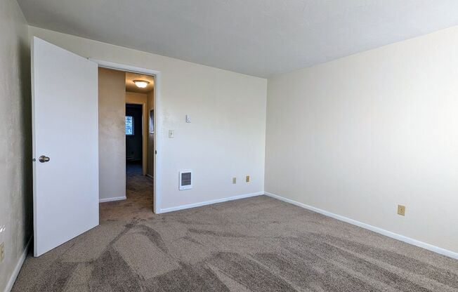 2 beds, 1.5 baths, 1,120 sqft, $1,500, Unit #1