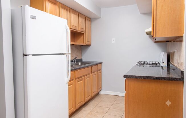 1 bed, 1 bath, 800 sqft, $1,000, Unit H3 (1BR)