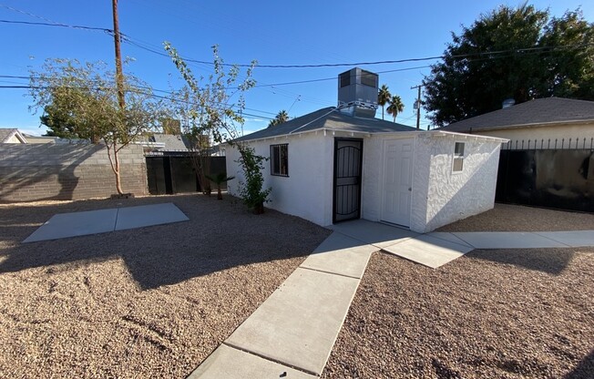 621 S 9 ST