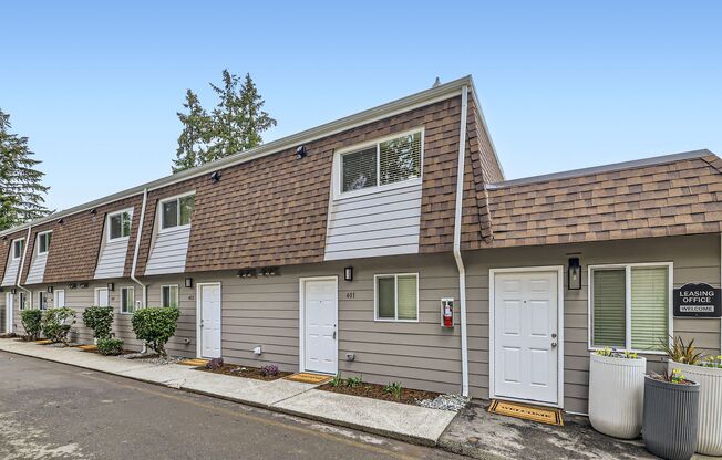2 beds, 1.5 baths, 1,000 sqft, $2,449, Unit 404