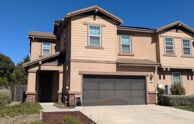 3 beds, 2.5 baths, $4,140.95