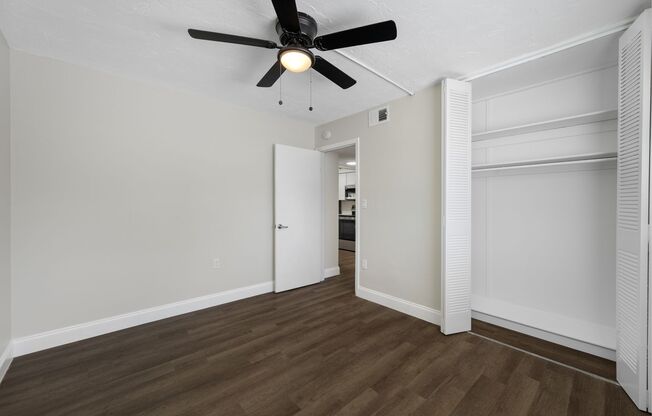 2 beds, 1 bath, 740 sqft, $1,595, Unit 202