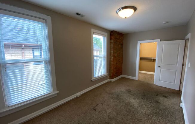 W 5th Ave 84-86 ONYX