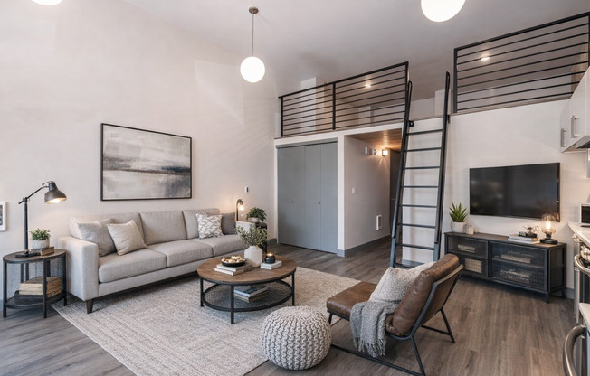Studio, 1 bath, 732 sqft, $2,105, Unit 001