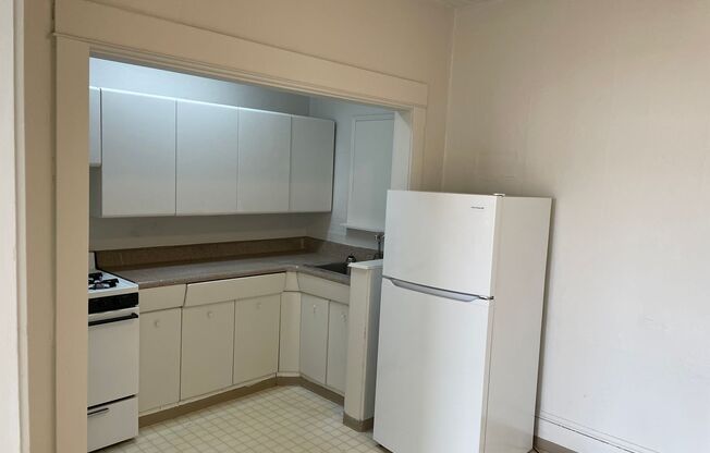 1 bed, 1 bath, 540 sqft, $1,025, Unit 320