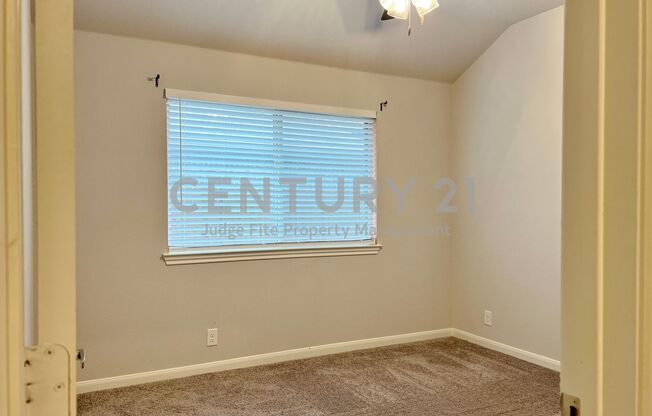 Well Maintained and Updated 4/2/2 in Alvarado For Rent!