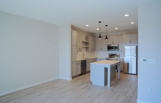 1 bed, 1 bath, 738 sqft, $1,600, Unit 209