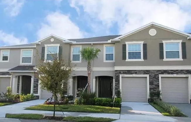 10424 RED CARPET CT