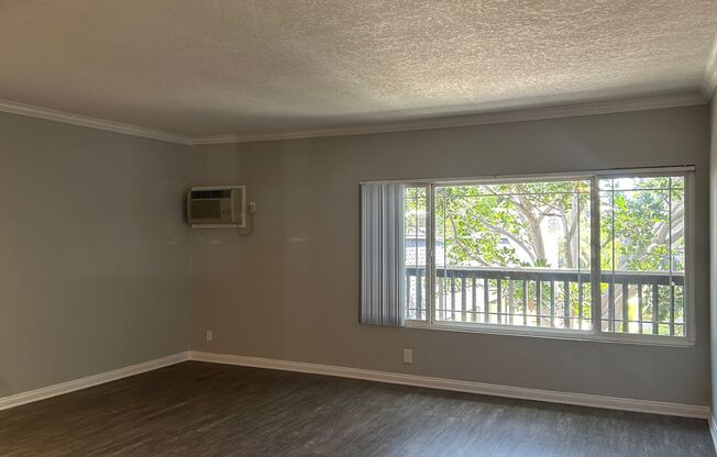2 beds, 2 baths, 880 sqft, $2,795, Unit H-12