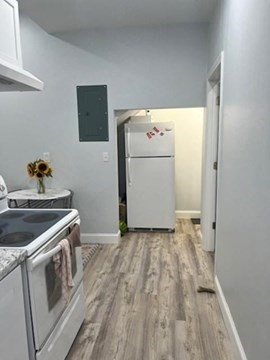 1 bed, 1.5 baths, 550 sqft, $2,400, Unit 1