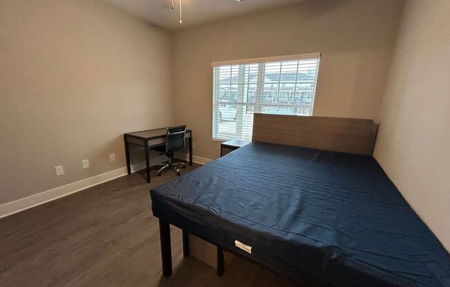 4 beds, 4 baths, 1,600 sqft, $990, Unit 407 Minter Way-100 - C