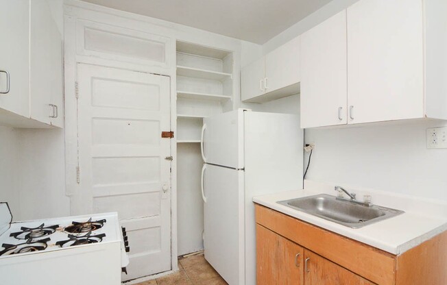 2704 SPAULDING