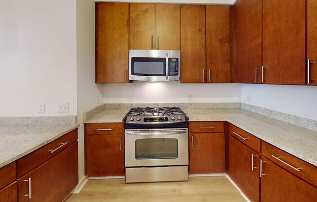 2 beds, 2 baths, $2,500, Unit Unit 104