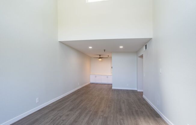 1 bed, 1 bath, 850 sqft, $2,998, Unit 102