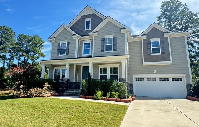 Spacious 5 Bed, 4 Bath Single Family home in Cary with Fenced Yard!