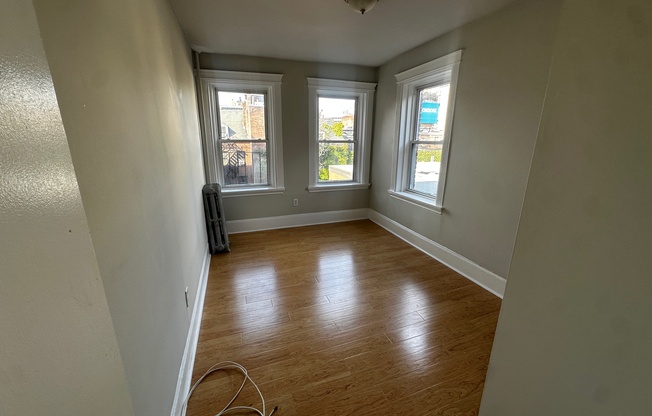 2 beds, 1 bath, $3,320, Unit 15