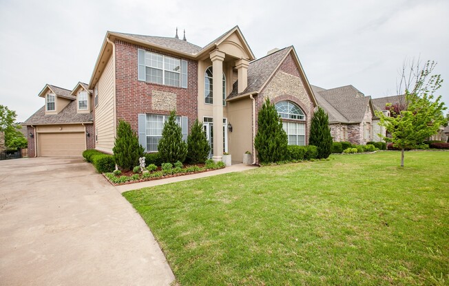 Gorgeous Jenks West Home On Cul-De-Sac!