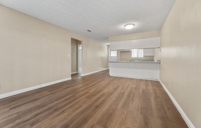 2 beds, 1 bath, 792 sqft, $1,350, Unit 82504