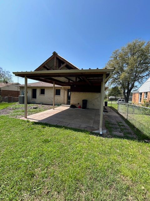 414 FREEMAN ST