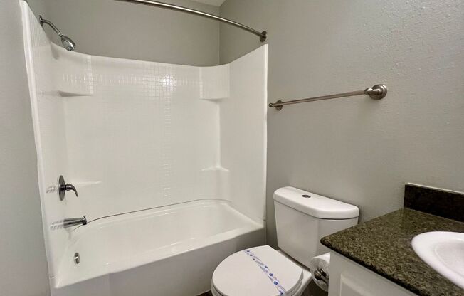 2 beds, 1.5 baths, 900 sqft, $2,925, Unit A17