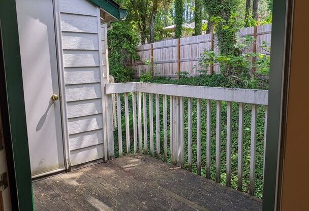 1 bed, 1 bath, 650 sqft, $1,225, Unit 4048