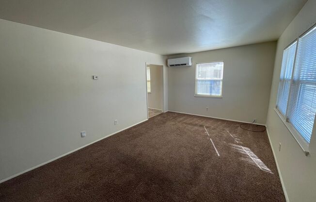 2 beds, 1 bath, $1,750