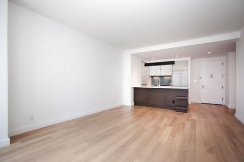 1 bed, 1 bath, 681 sqft, $6,200, Unit 22A