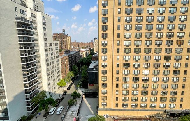 2 beds, 2 baths, 900 sqft, $9,154.52, Unit 12N/O