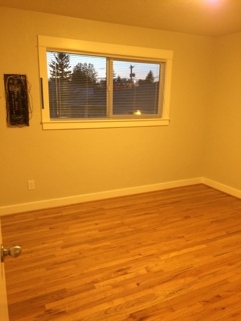 1 bed, 1 bath, 700 sqft, $1,595