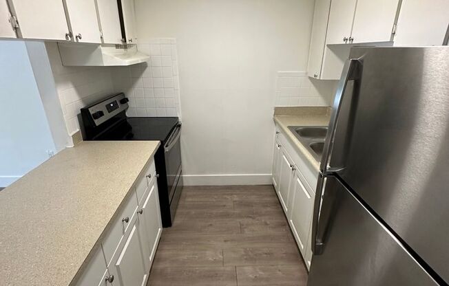 Studio, 1 bath, 410 sqft, $1,200, Unit 4801-2