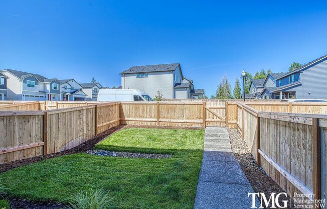 New Construction 3 Bed 2.5 Bath Townhome in Mt. Vista near Ridgefield!