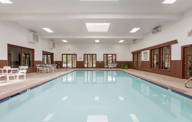 2 beds, 1 bath, 906 sqft, $899, Unit 03-103