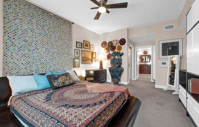 2 beds, 2.5 baths, $4,700