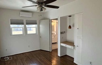 1 bed, 1 bath, 500 sqft, $2,500, Unit B