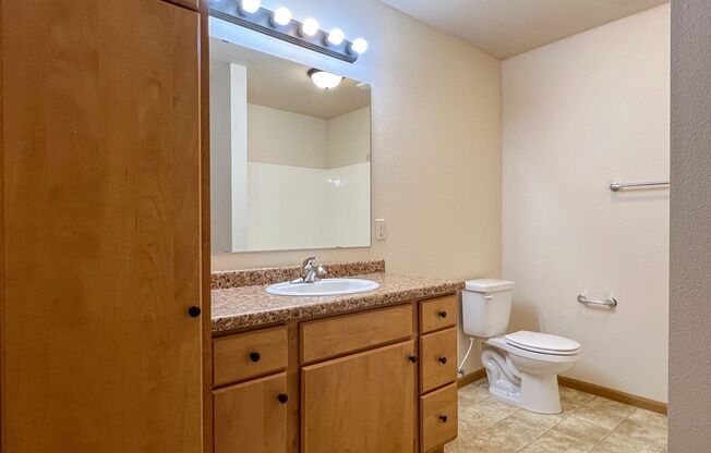 2 beds, 2 baths, 1,286 sqft, $1,550, Unit ML 525-05