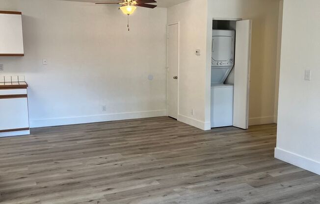 1 bed, 1 bath, 688 sqft, $1,375, Unit 027