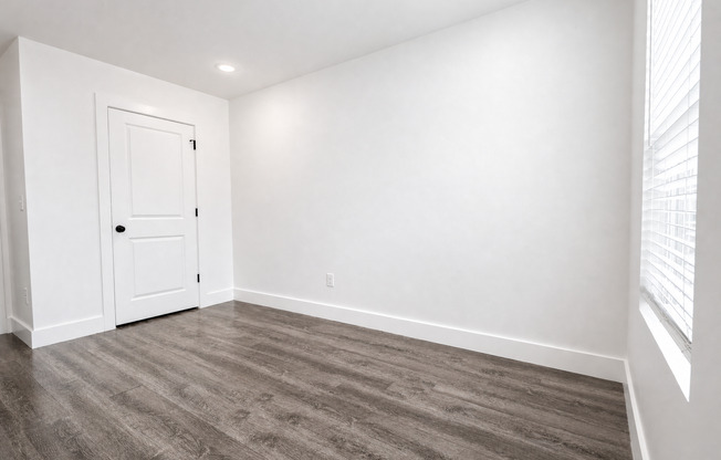 3 beds, 2.5 baths, 1,366 sqft, $1,499, Unit 1392