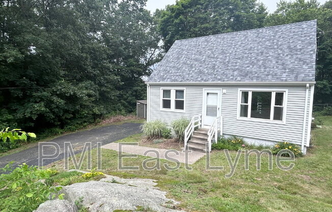 55 HEDGE AVE
