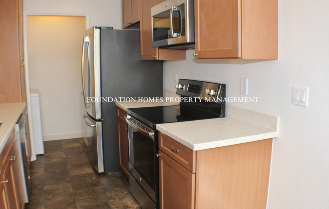 2 beds, 1 bath, $2,950