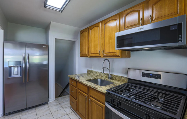 3 beds, 1 bath, $1,720