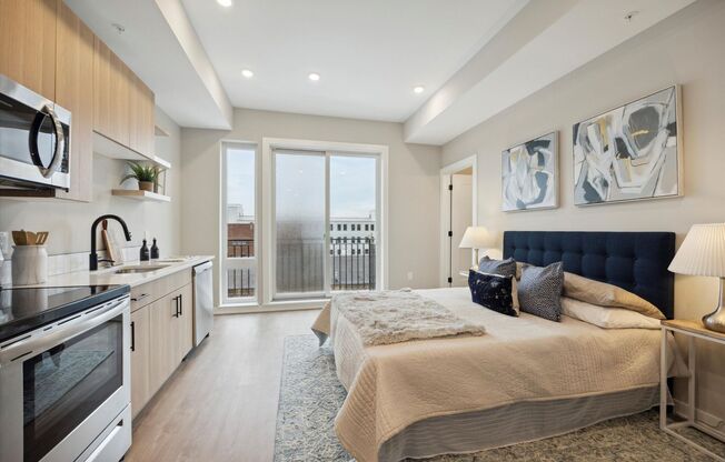 Studio, 1 bath, $1,195, Unit Unit 210