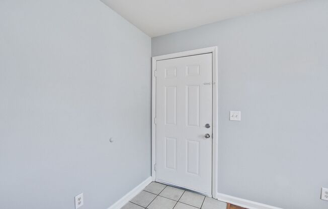 3BR / 1BA Home for Rent in North Charleston – Available Now