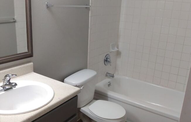 Studio, 1 bath, 478 sqft, $1,025, Unit 117