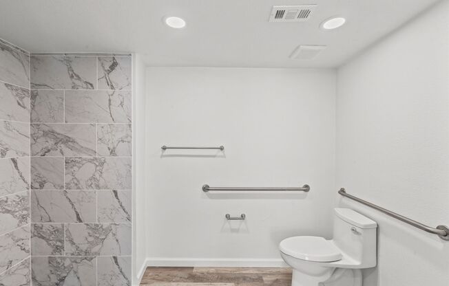 1 bed, 1 bath, 595 sqft, $1,350, Unit #163