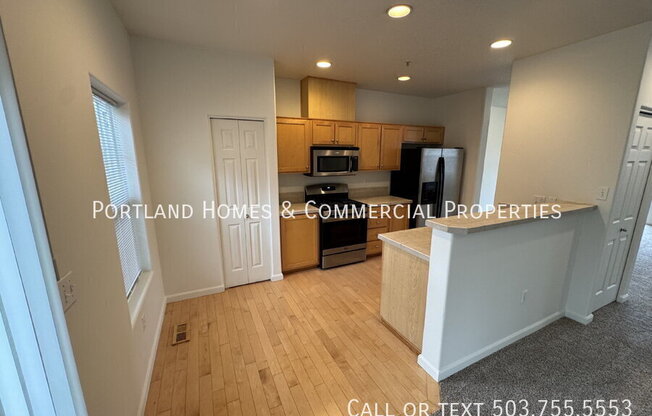 10779 SW CANTERBURY LN