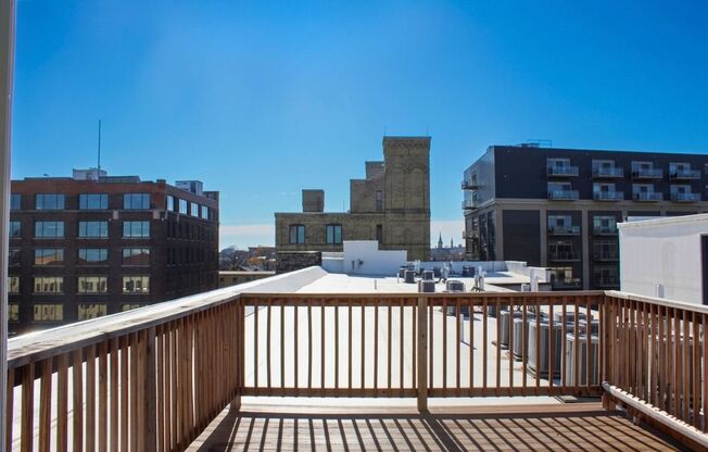 2 beds, 2 baths, 1,950 sqft, $5,500, Unit 506 - Penthouse