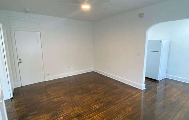 Studio, 1 bath, 575 sqft, $1,750, Unit 5