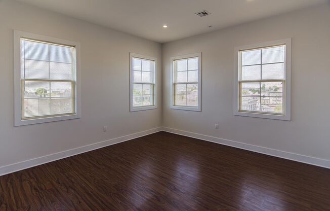 2 beds, 2 baths, 1,119 sqft, $3,250, Unit 512