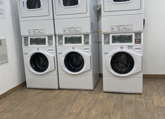 Studio, 1 bath, $1,550, Unit 5