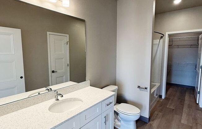 1 bed, 1.5 baths, 847 sqft, $1,395, Unit 308